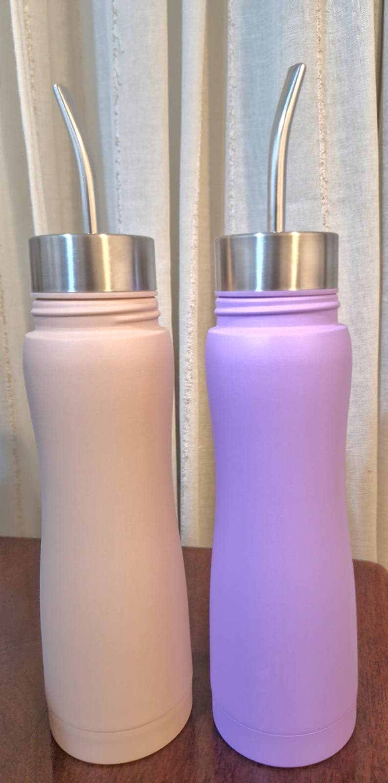 Colección de termos Matema Soft Edition en tonos pastel y terminación suave