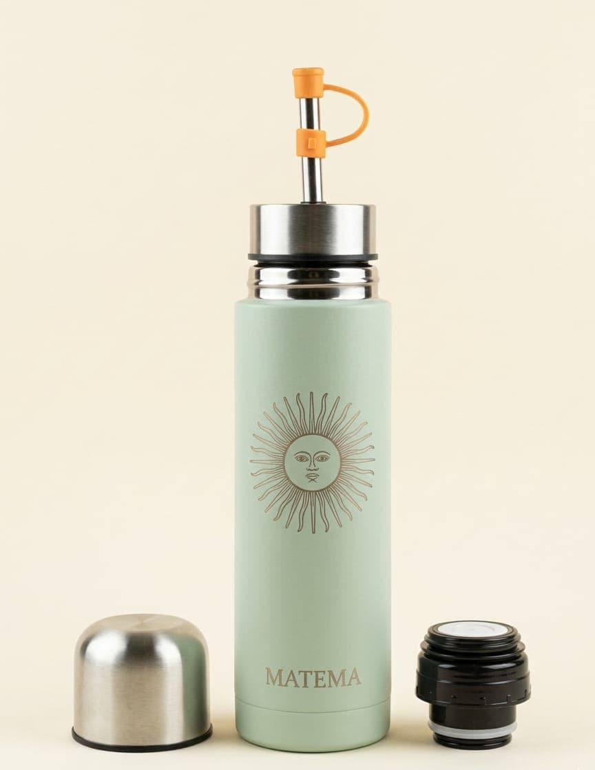 Termo premium Matema en un escenario natural y cotidiano - Foto 2